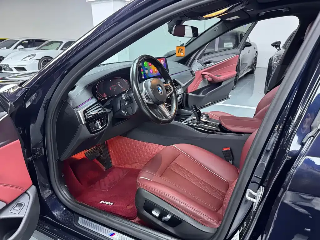 BMW 5 Series 2021 из CN, фото 10