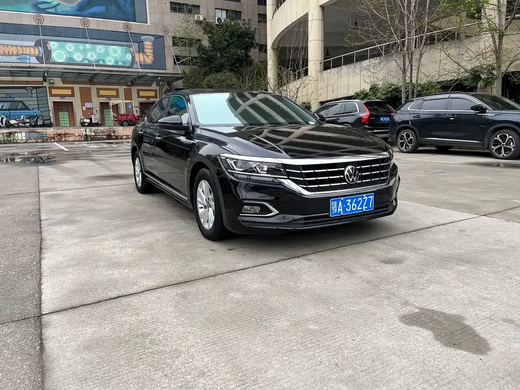 Volkswagen Passat — фото 9
