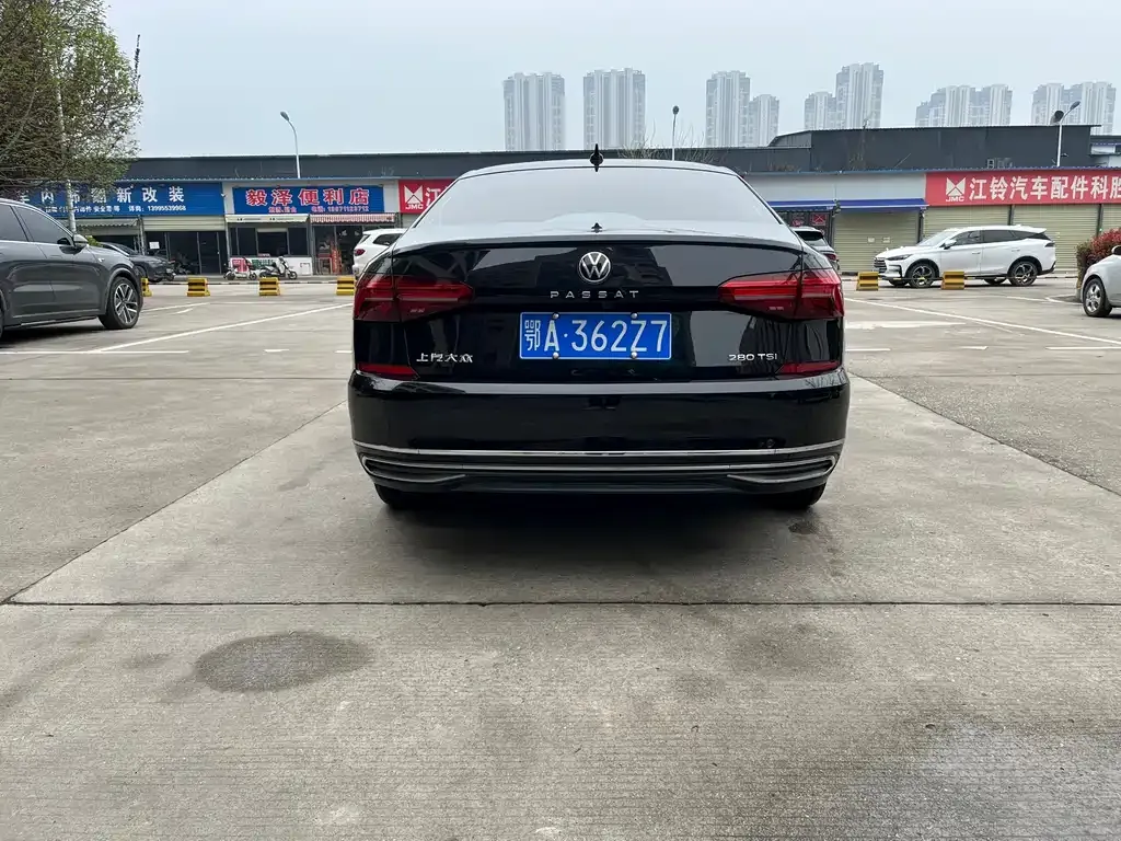 Volkswagen Passat — фото 3