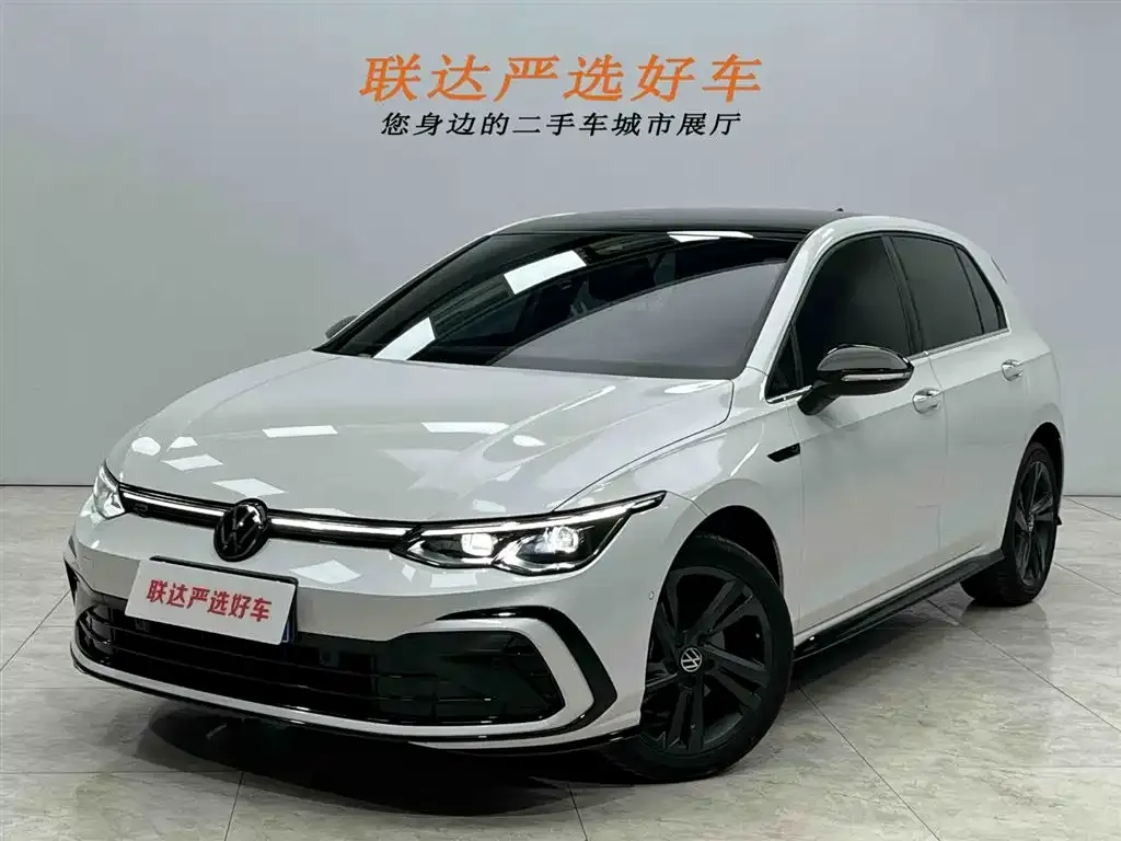 Volkswagen Golf 2023 из CN, фото 1