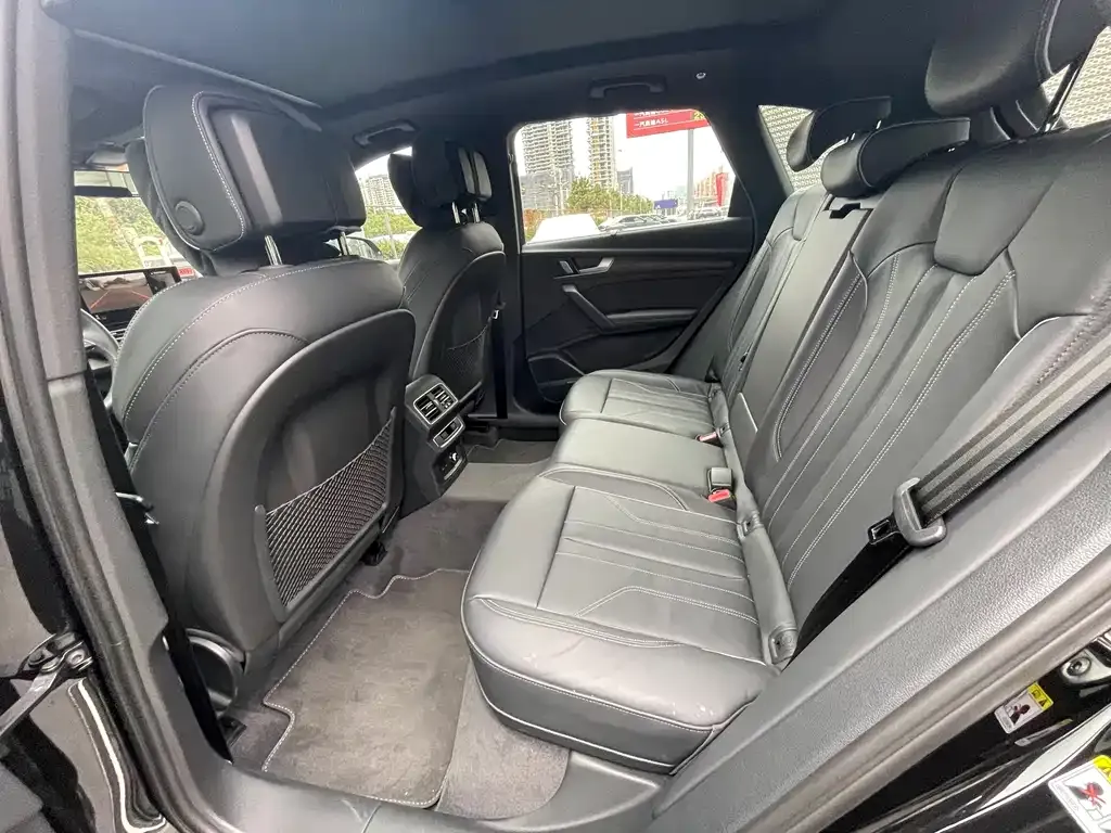 Audi Q5L 2025 из CN, фото 2