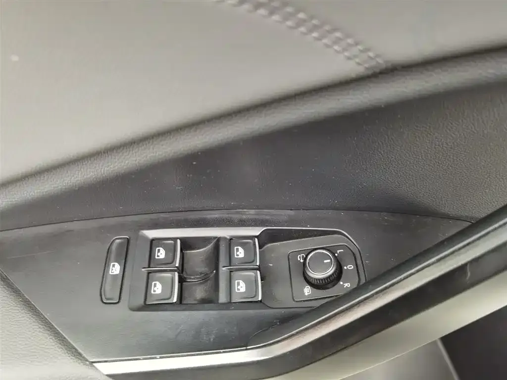 Volkswagen Sagitar 2021 из CN, фото 5