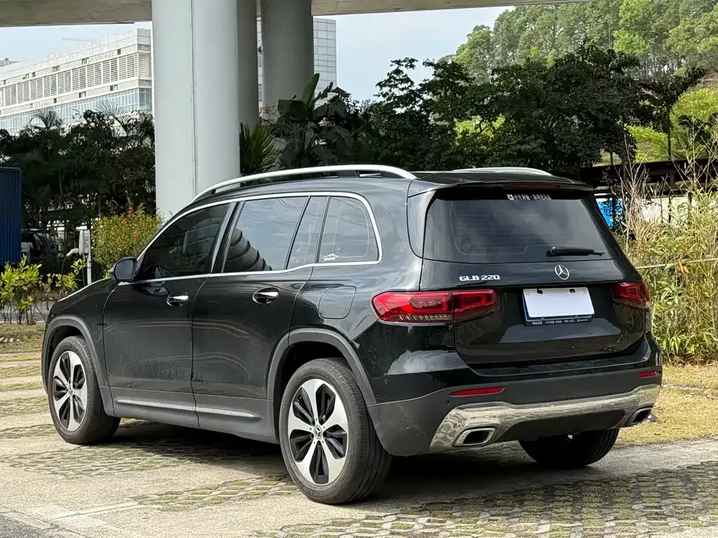 Mercedes-Benz GLB 2023 из CN, фото 10