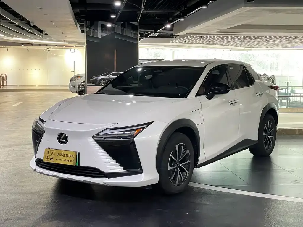 Lexus RZ