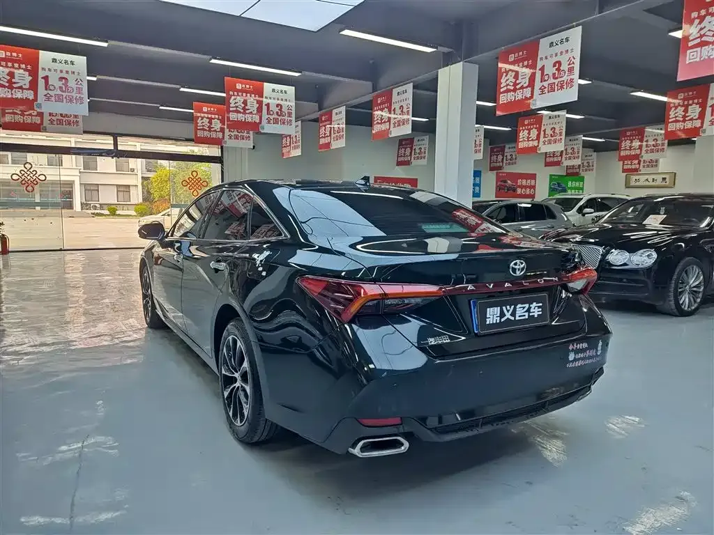 Toyota Avalon 2023 из CN, фото 7