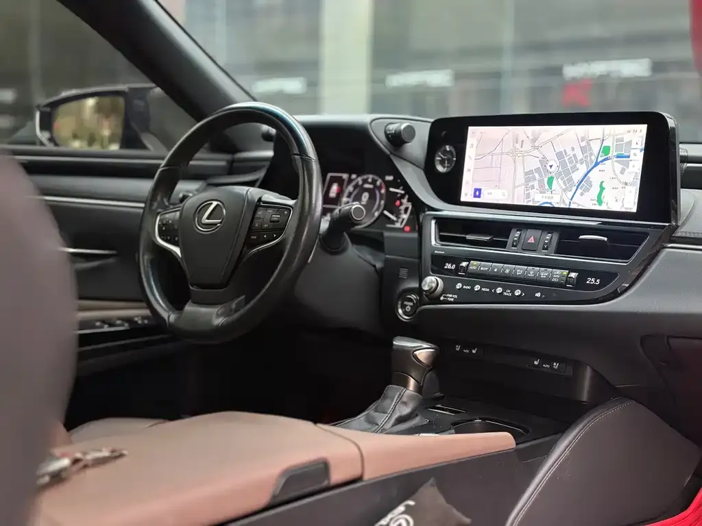 Lexus ES 2023 из CN, фото 8