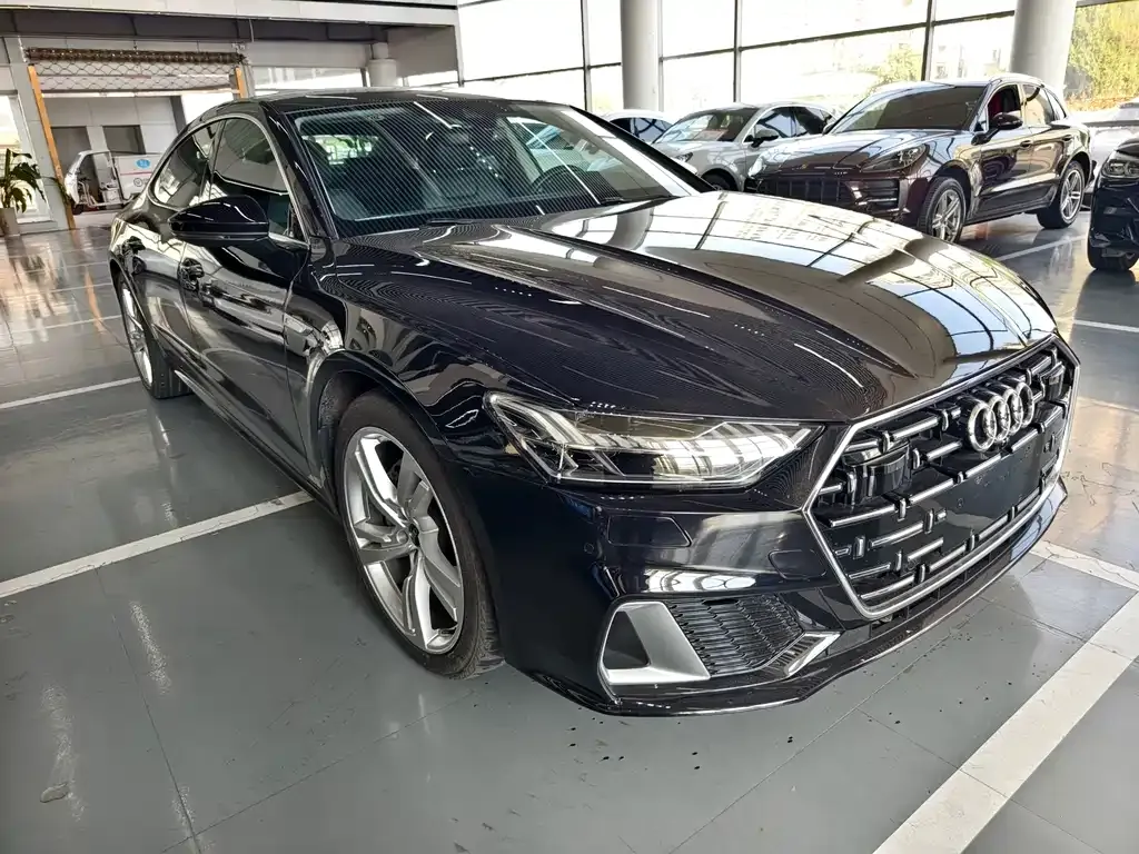 Audi A7L 2023 из CN, фото 8