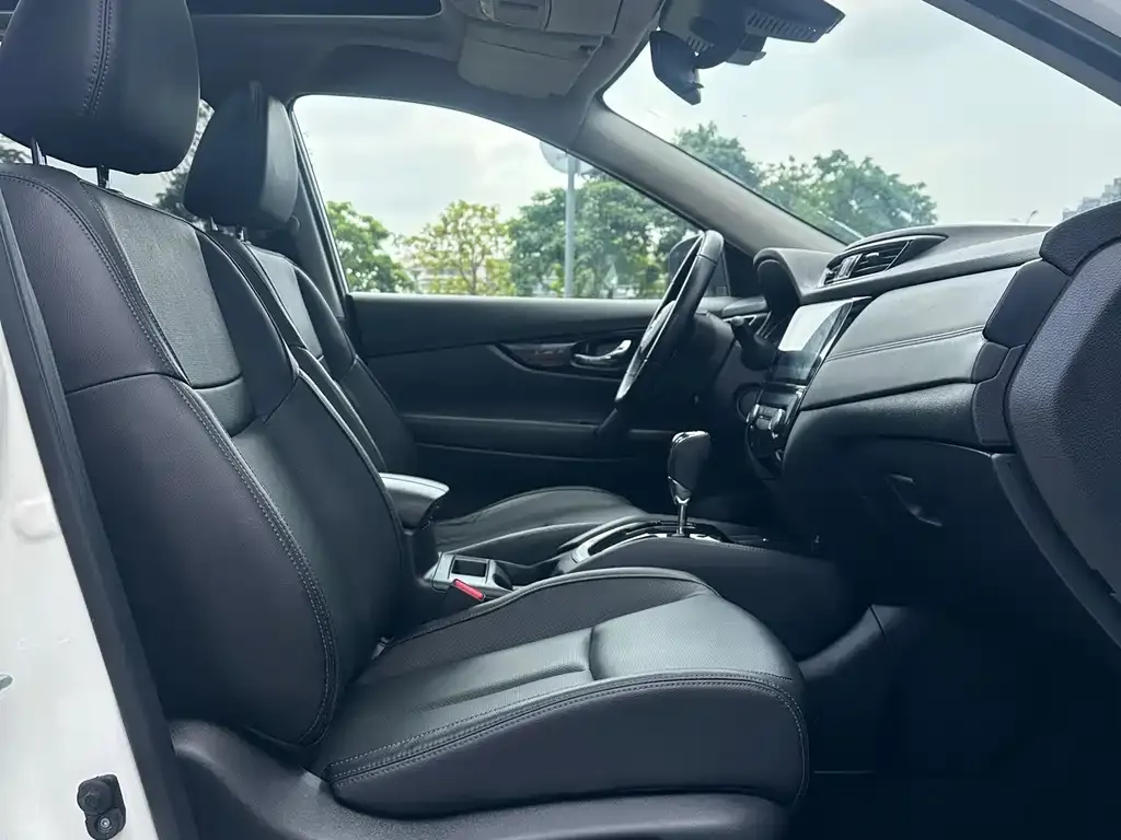 Nissan X-Trail 2021 из CN, фото 5