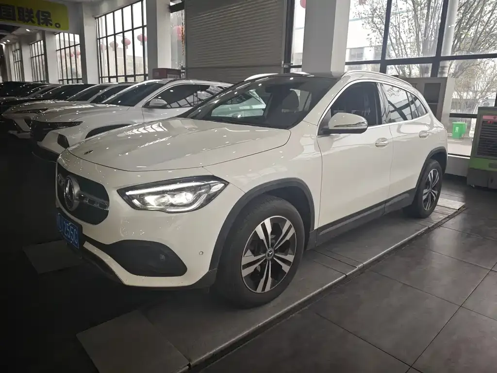 Mercedes-Benz GLA 2023 из CN, фото 1