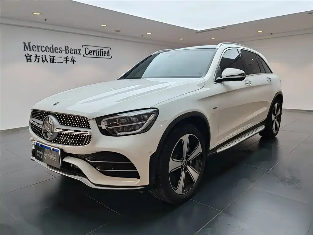 Mercedes-Benz GLC — фото 1