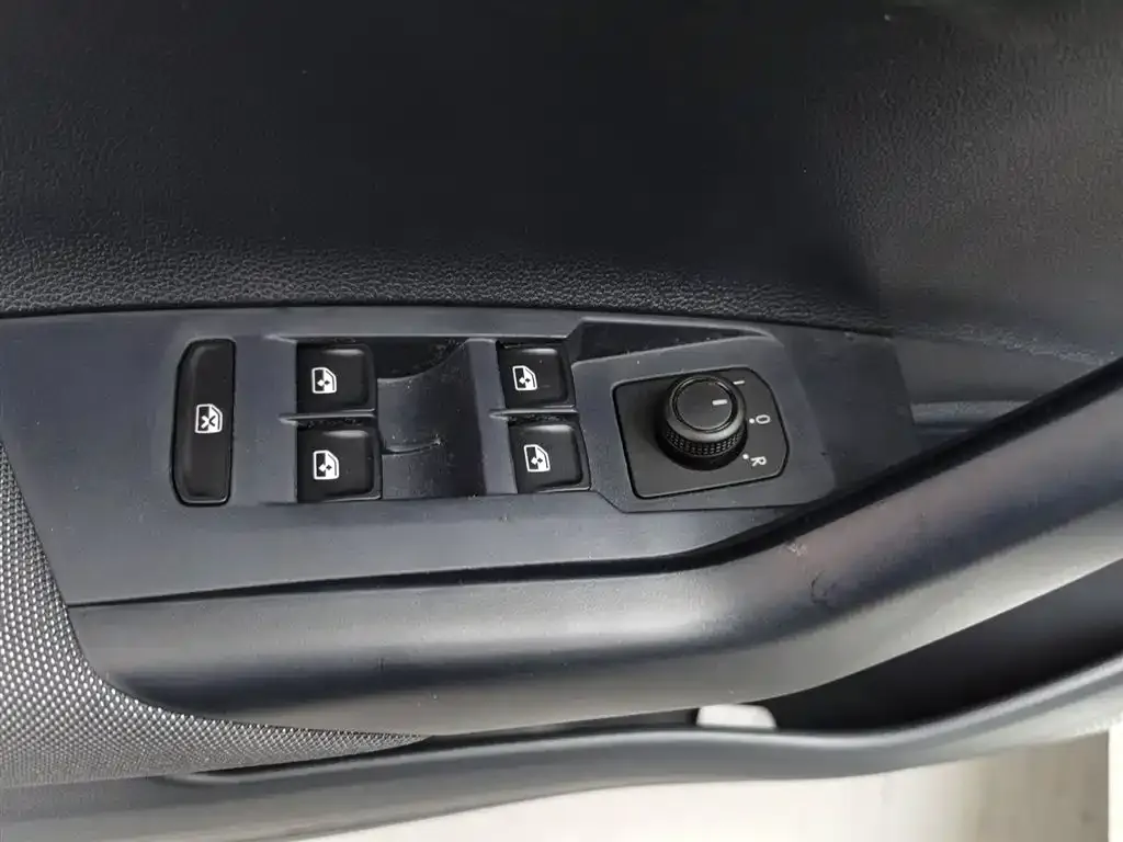 Volkswagen Lavida 2026 из CN, фото 4