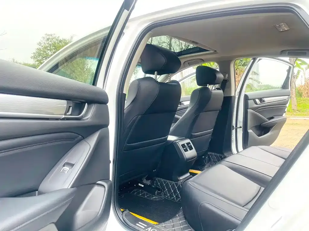 Honda Accord 2021 из CN, фото 3