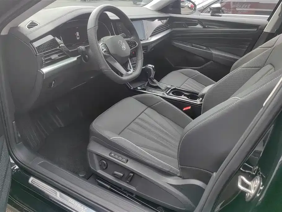 Volkswagen Passat — фото 4