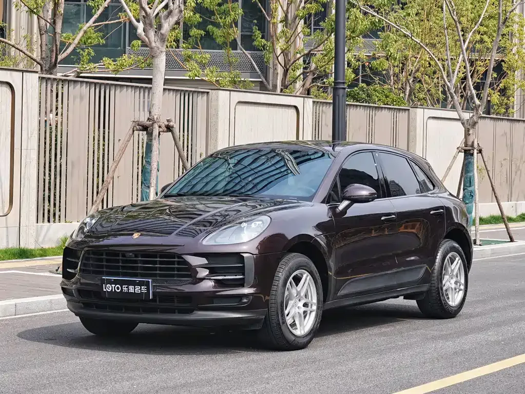 Porsche Macan — фото 1