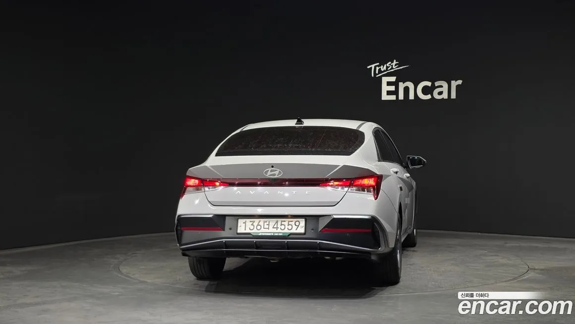 Hyundai AVANTE — фото 2