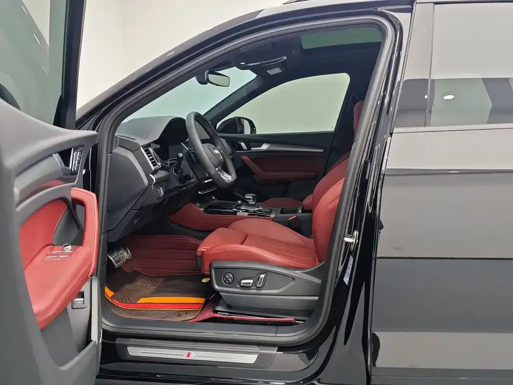 Audi Q5L 2025 из CN, фото 9