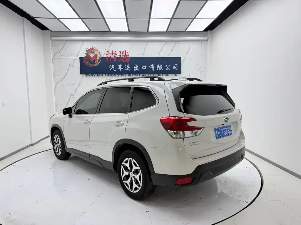Subaru Forester 2022 из CN, фото 7