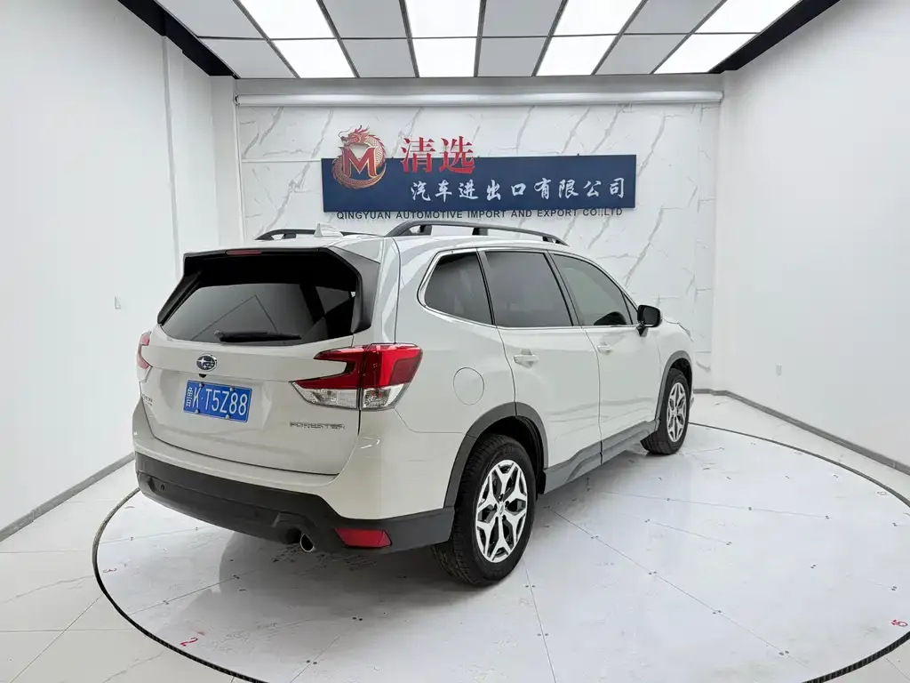 Subaru Forester 2022 из CN, фото 5