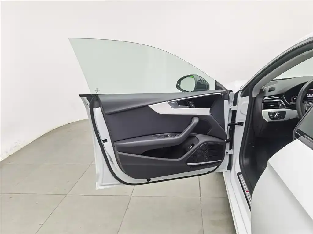 Audi A5 (Import) 2025 из CN, фото 4