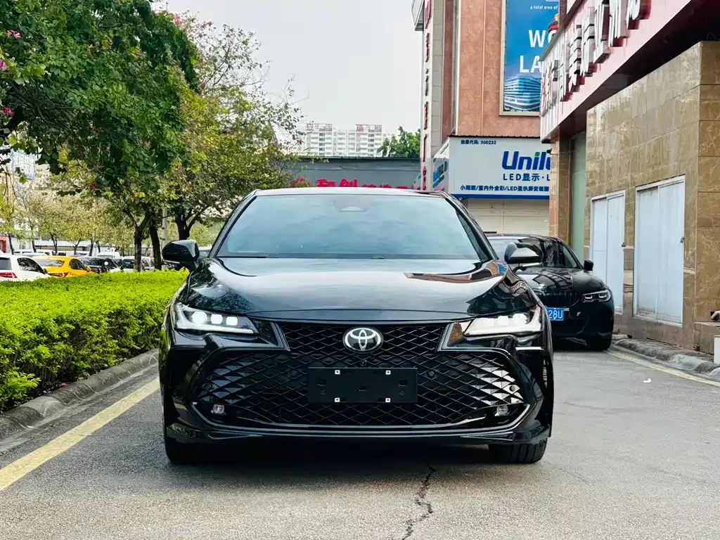 Toyota Avalon 2024 из CN, фото 9