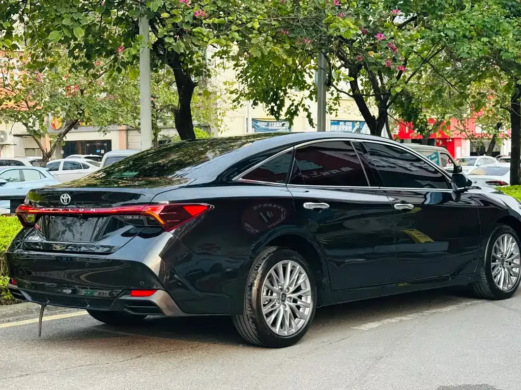 Toyota Avalon 2024 из CN, фото 6