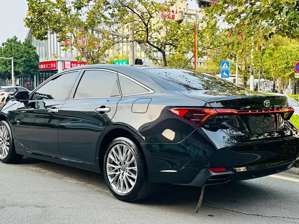 Toyota Avalon 2024 из CN, фото 7