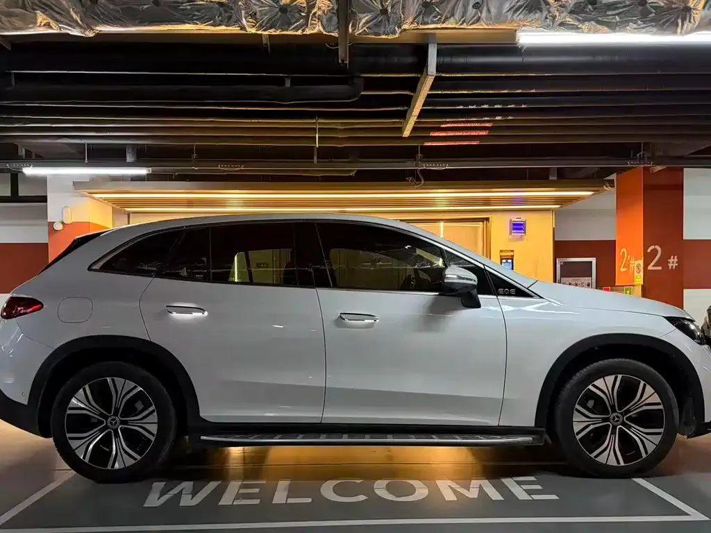 Mercedes-Benz EQE SUV 2023 из CN, фото 2