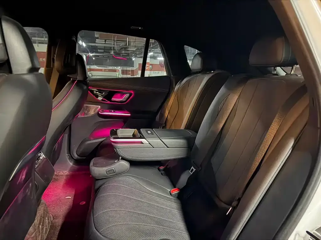 Mercedes-Benz EQE SUV 2023 из CN, фото 8