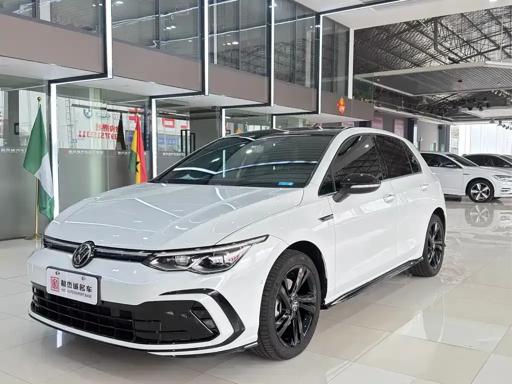 Volkswagen Golf 2022 из CN, фото 1