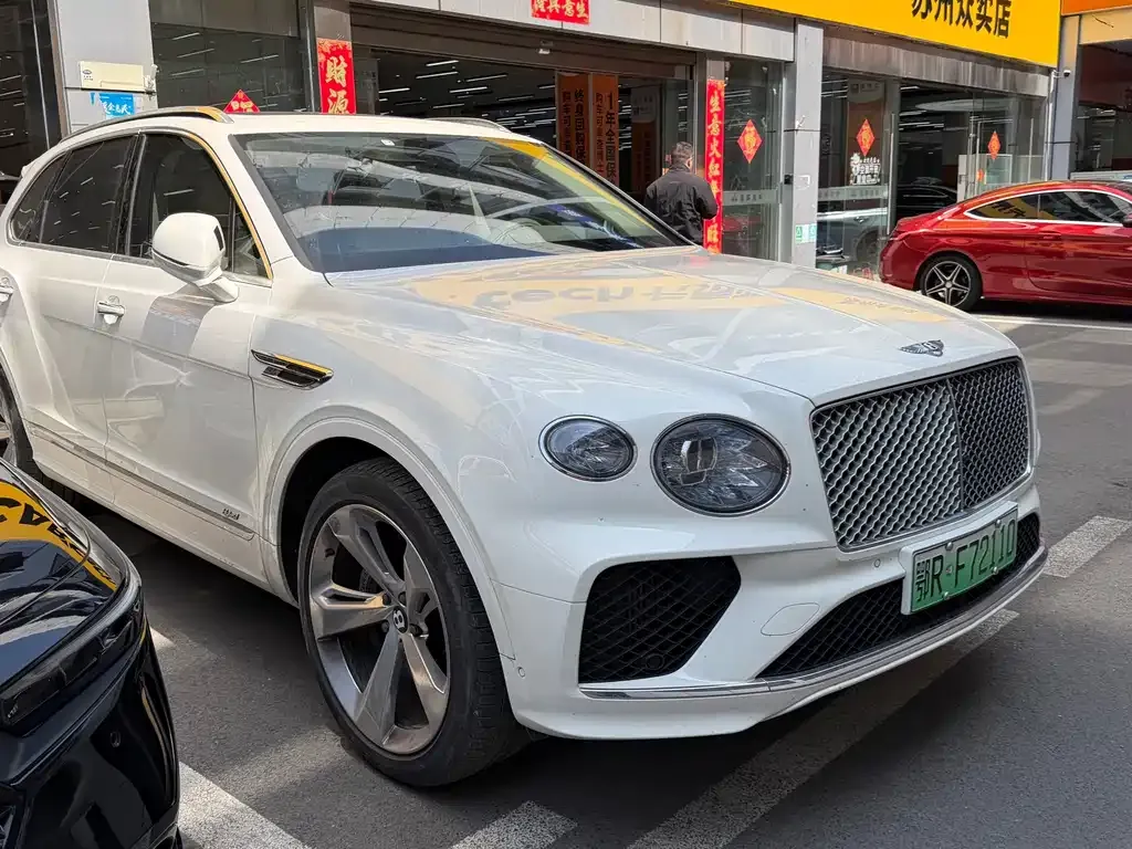 Bentley Bentayga PHEV 2021 из CN, фото 4