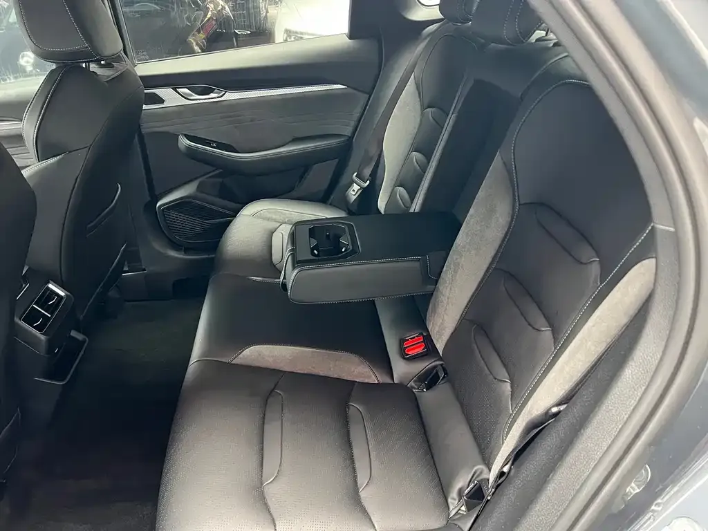 Geely Xingrui 2023 из CN, фото 2