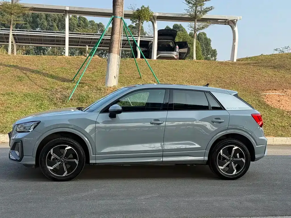 Audi Q2L e-tron 2022 из CN, фото 8