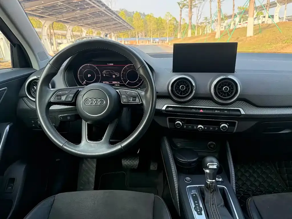 Audi Q2L e-tron 2022 из CN, фото 5