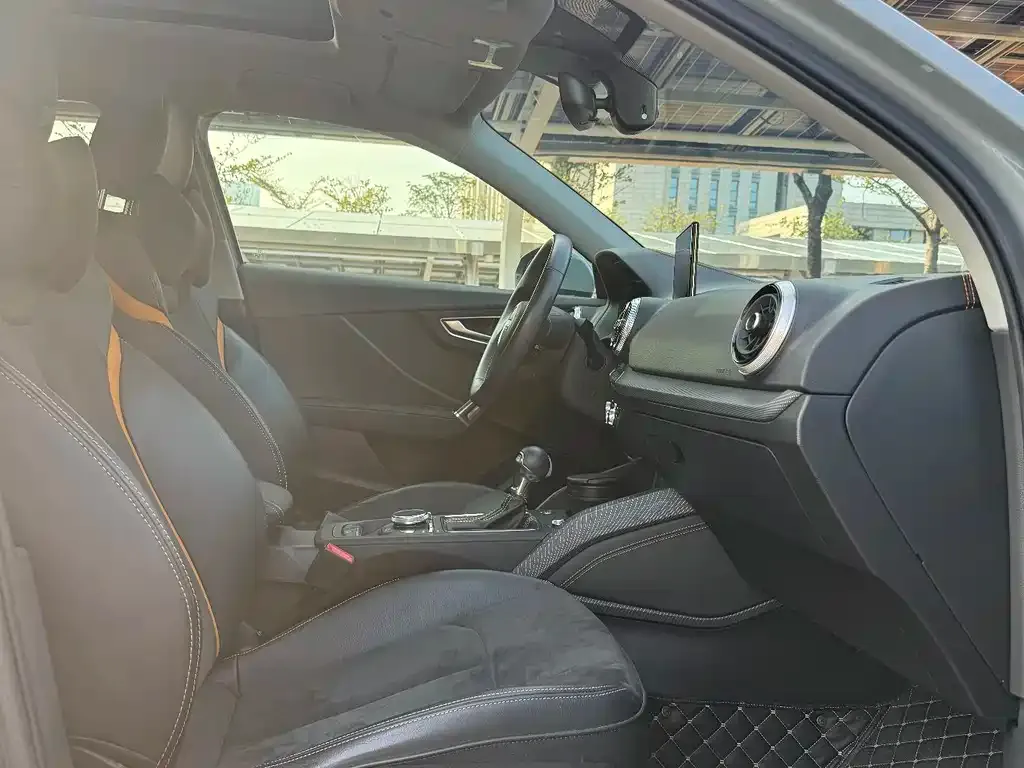 Audi Q2L e-tron 2022 из CN, фото 2