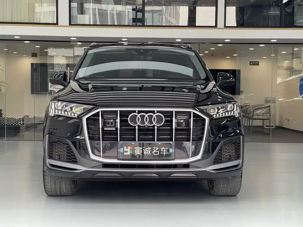 Audi Q7 — фото 5