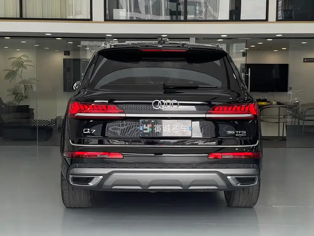 Audi Q7 — фото 3