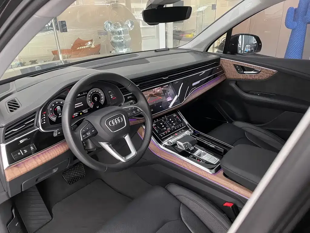 Audi Q7 — фото 2