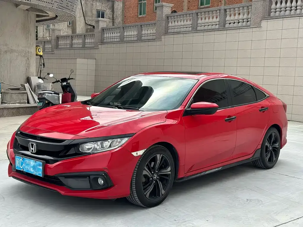 Honda Civic — фото 1