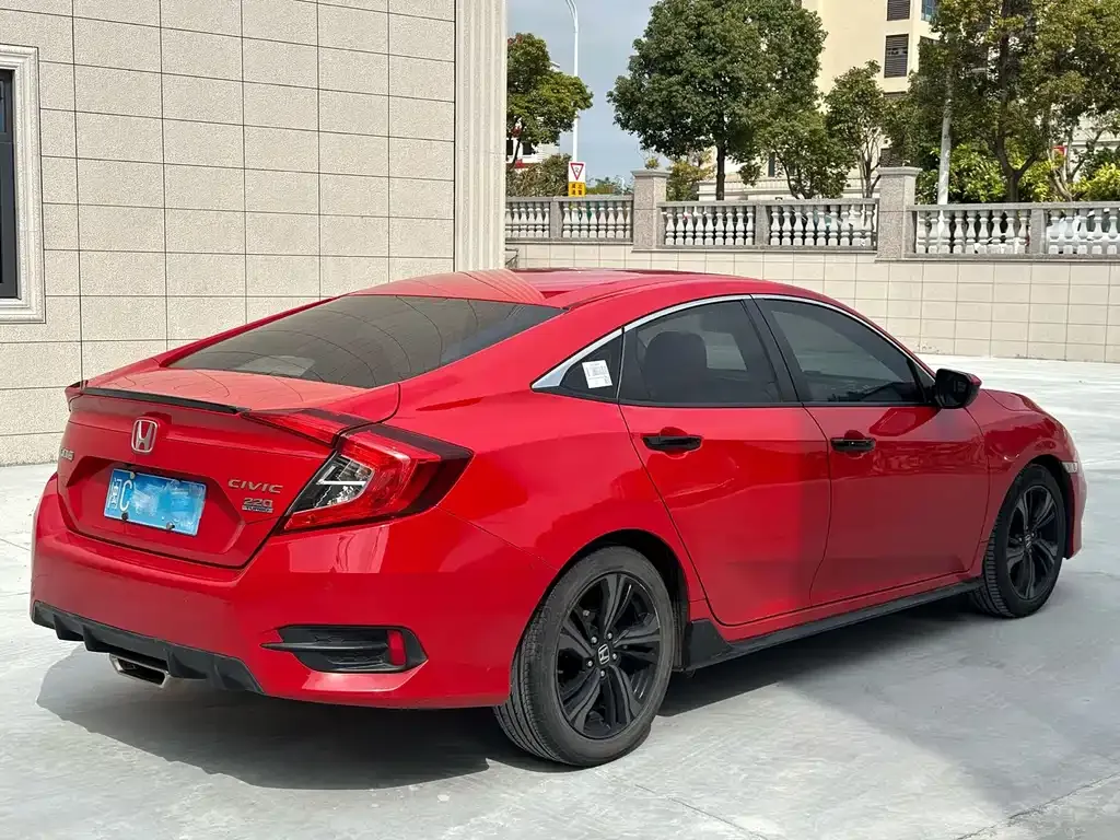 Honda Civic — фото 9