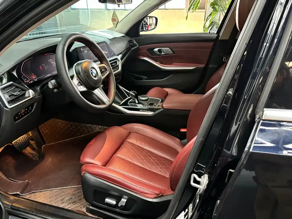 BMW 3 Series 2022 из CN, фото 4