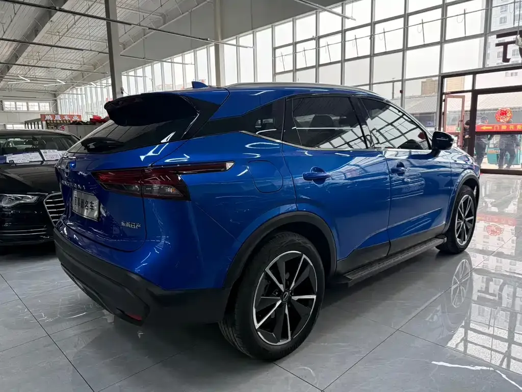 Nissan Qashqai — фото 10