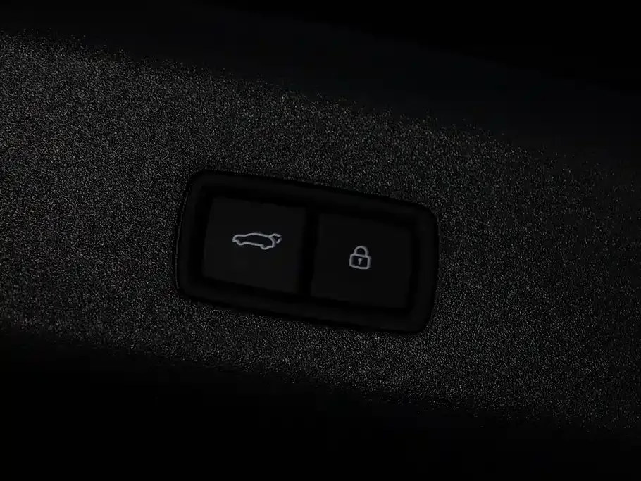 Li Auto i8 — фото 5