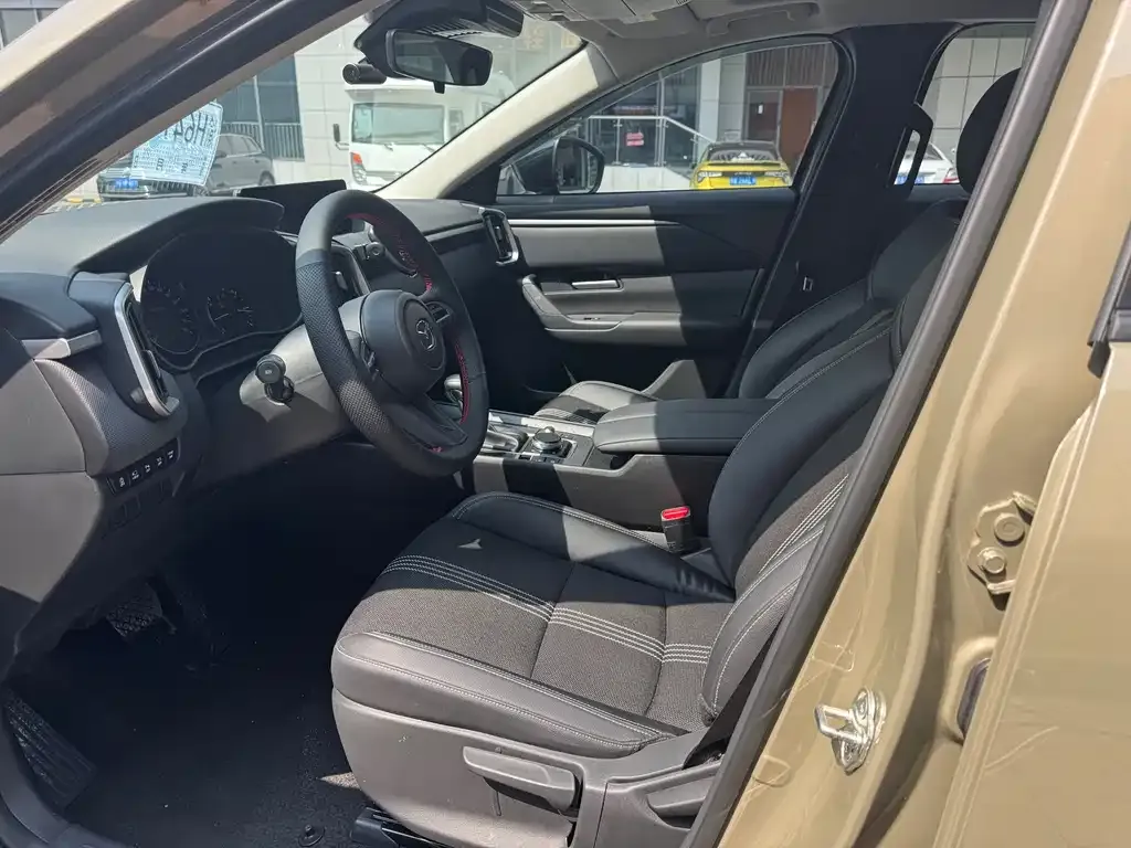 Mazda CX-50 2023 из CN, фото 4