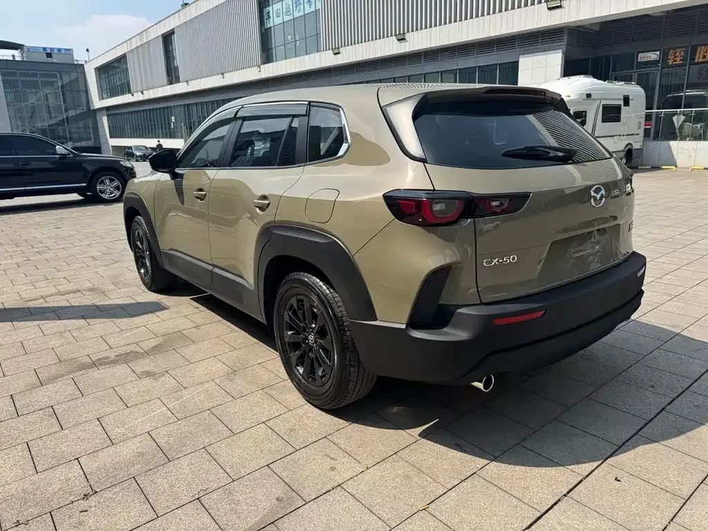 Mazda CX-50 2023 из CN, фото 6