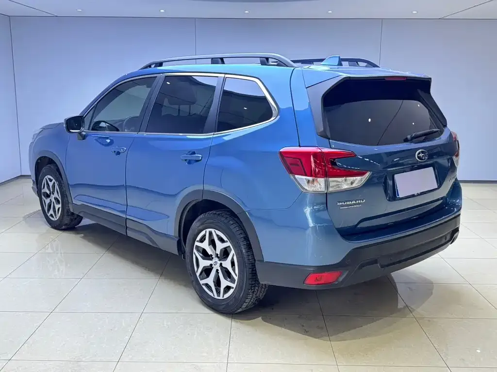 Subaru Forester 2022 из CN, фото 3