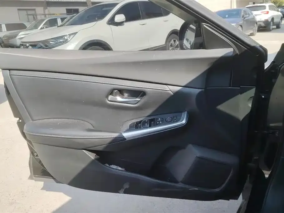 Nissan Sylphy 2022 из CN, фото 2