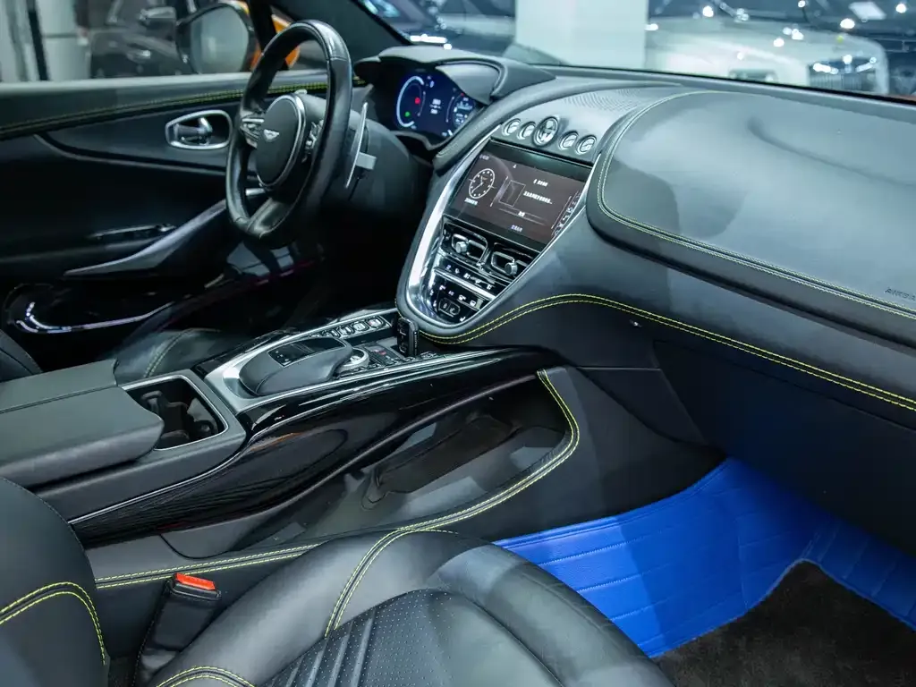 Aston Martin DBX 2022 из CN, фото 2