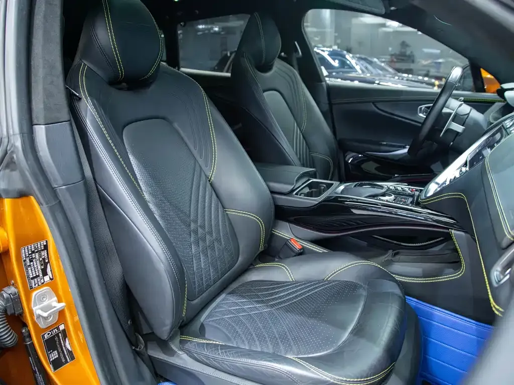 Aston Martin DBX 2022 из CN, фото 10
