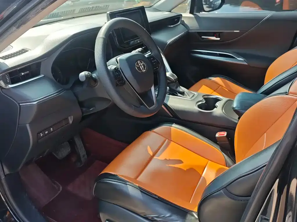 Toyota Harrier 2022 из CN, фото 4