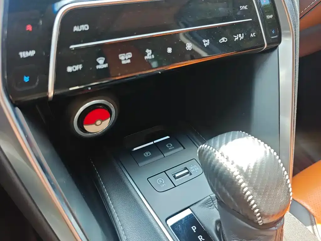 Toyota Harrier 2022 из CN, фото 8